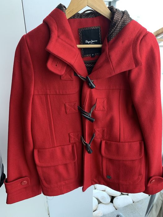 Roupa de marca. Roccobarocco. Trussardi. Just cavalli. Angelo marani. Moscchino. Entre outras. Calcas e partes de cima.
