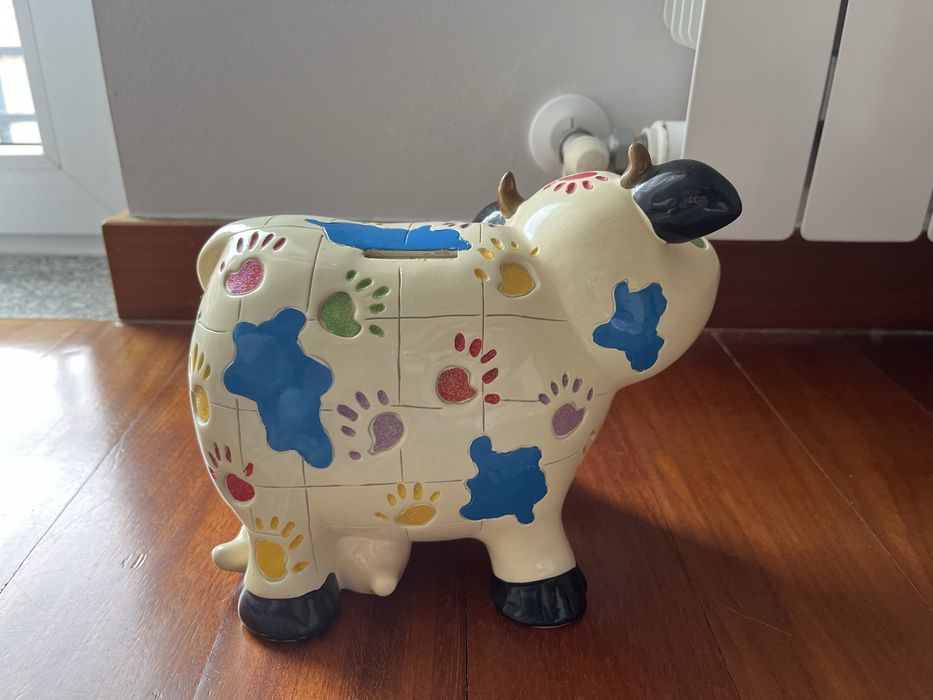 Mealheiro de plástico resistente