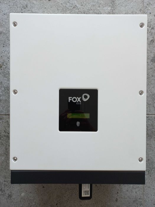 Falownik fotowoltaiczny FOXESS T6 6 kW – stan idealny