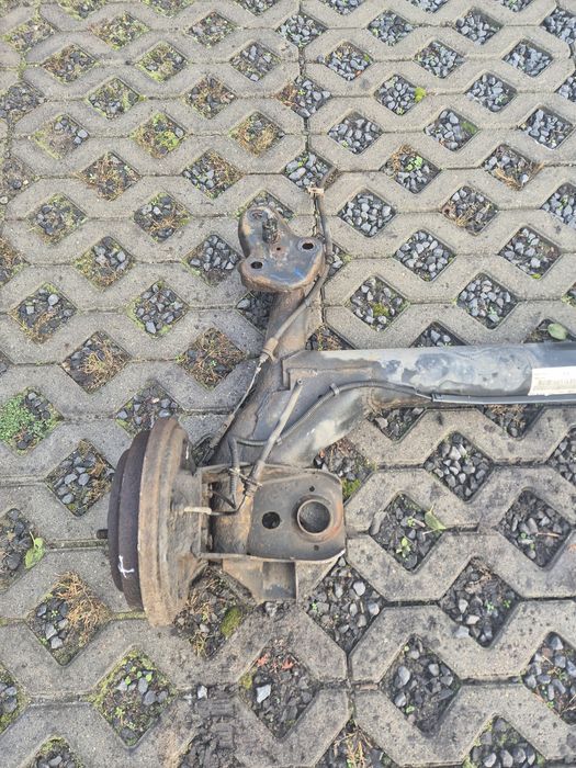 Belka tylna ośka ford fiesta mk6
