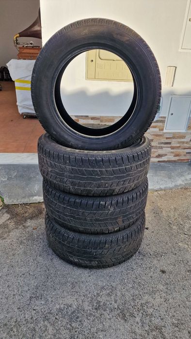 À venda vários pneus em cexcelente estado