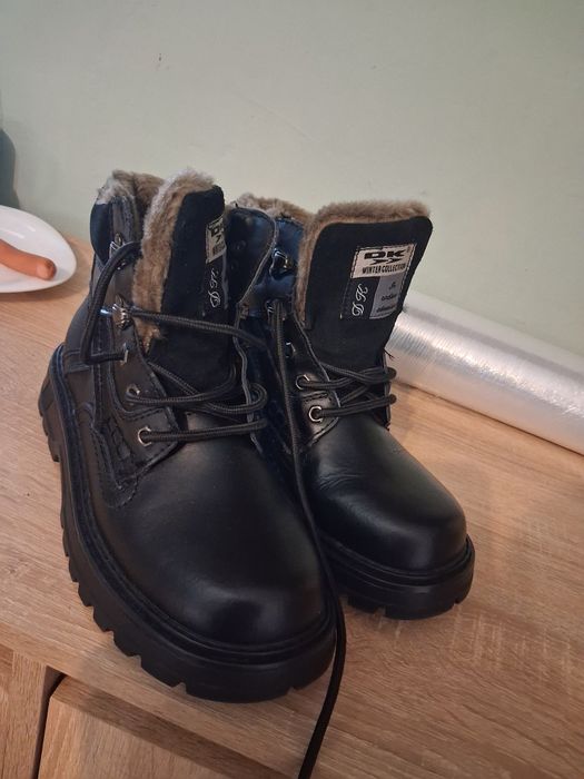 Buty zimowe skórzane Nowe.40