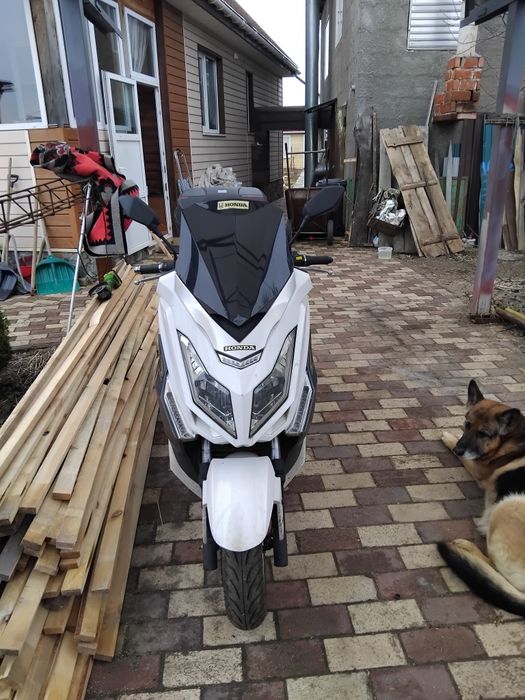 Електроскутер like back makci