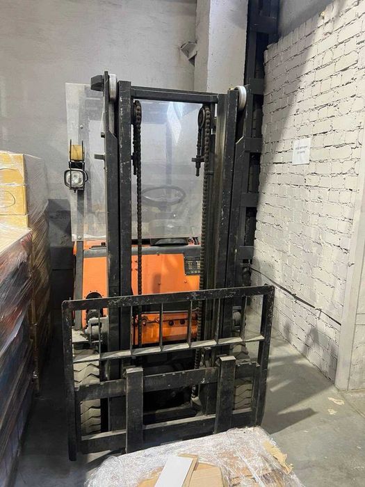 Навантажувач електричний CPD10H-Z1L б/у