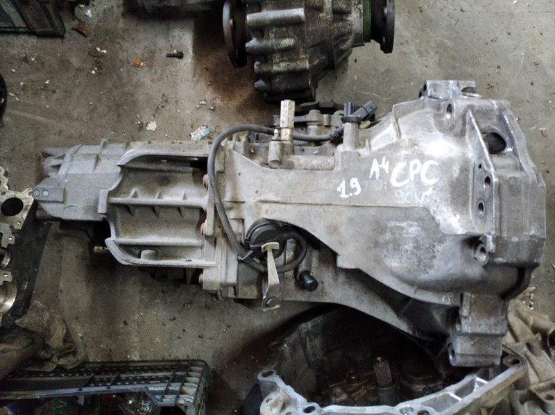 Коробка передач КПП 5ст DVS DUK DHF CBC ELN VW Passat B3 B4 B5 Audi A6