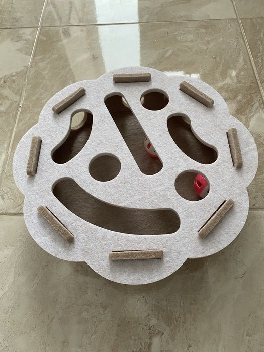 Іграшка для котів