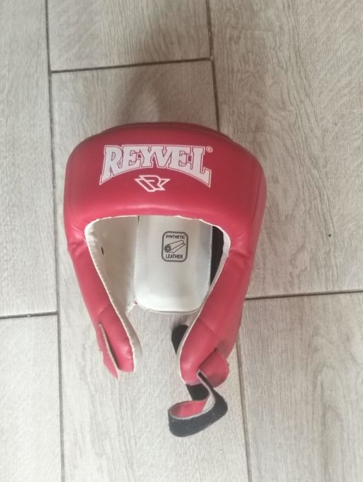 Продам боксёрский шлем