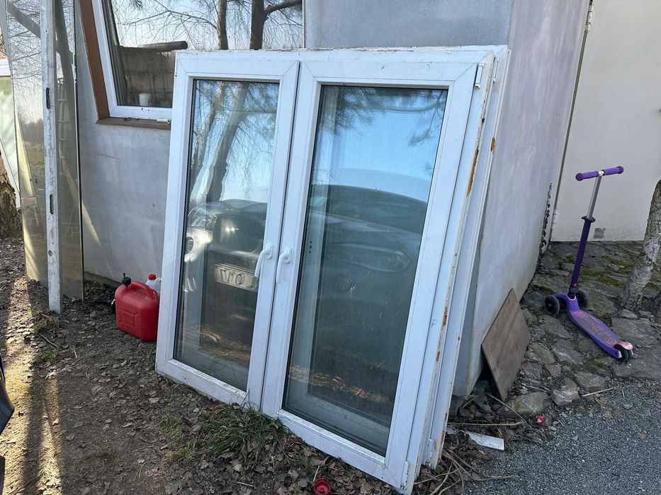 Okna 140x157 ; 200x157 w pełni sprawne