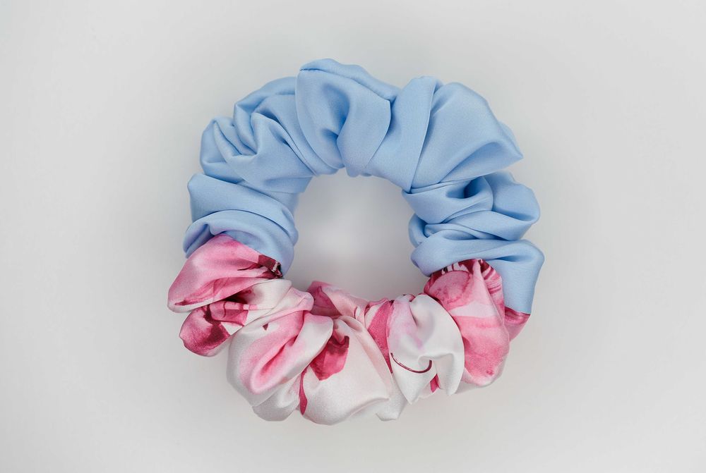 gumka do włosów scrunchie MIDI satynowa frotka