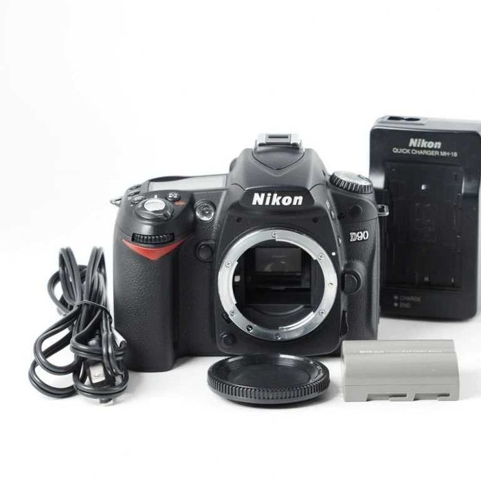 Nikon D90  c/(6490 clicks)  Rig Nova -Porto ( Não respondo a SMS )