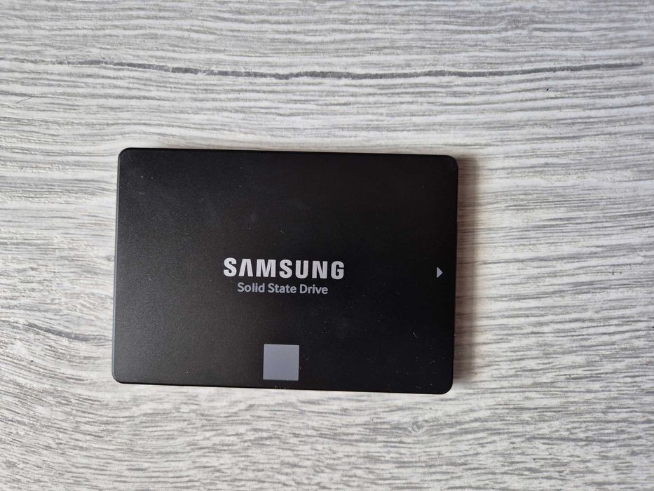 ТОП вибір! SSD диск 250GB Samsung 860 EVO (SATA3 \ 2.5"). Trade-in