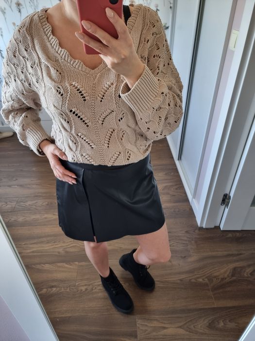 Sweter ażurowy z dekoracyjnym splotem Mohito