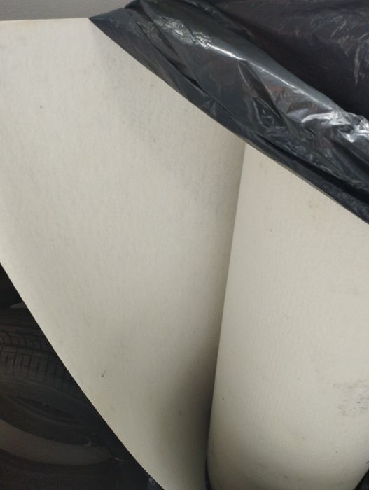 Rolo de passadeira branca