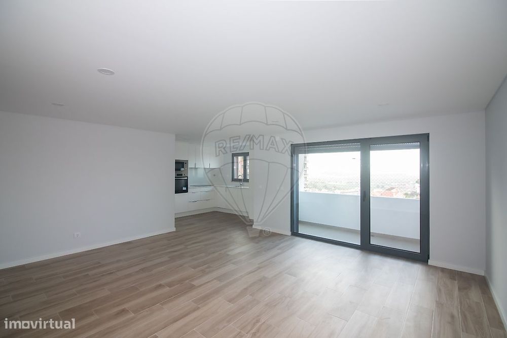 Apartamento T2 para venda — Alenquer (Santo Estêvão E Triana), Lisboa