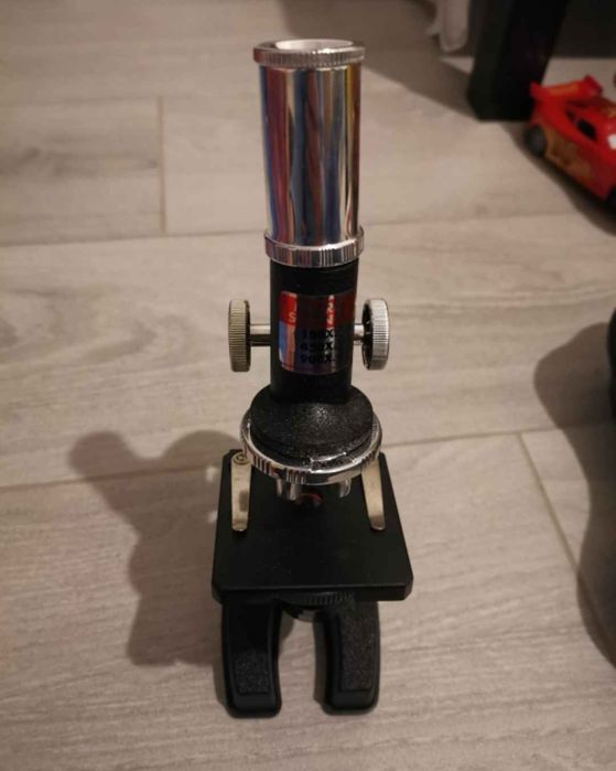 Microscópio Clavamox DT400 para crianças