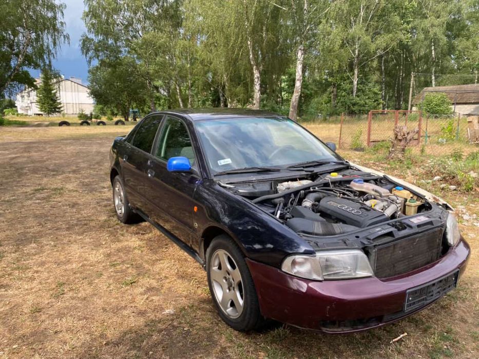 Продаж Ауді А 4 В5