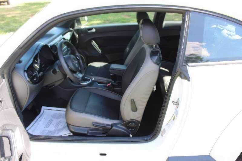 2015 Volkswagen Beetle 1.8T Classic PZEV