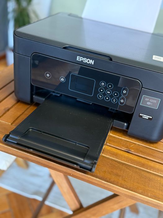Impressora EPSON Expression Home XP-3205-Multifunções - Jato de Tinta