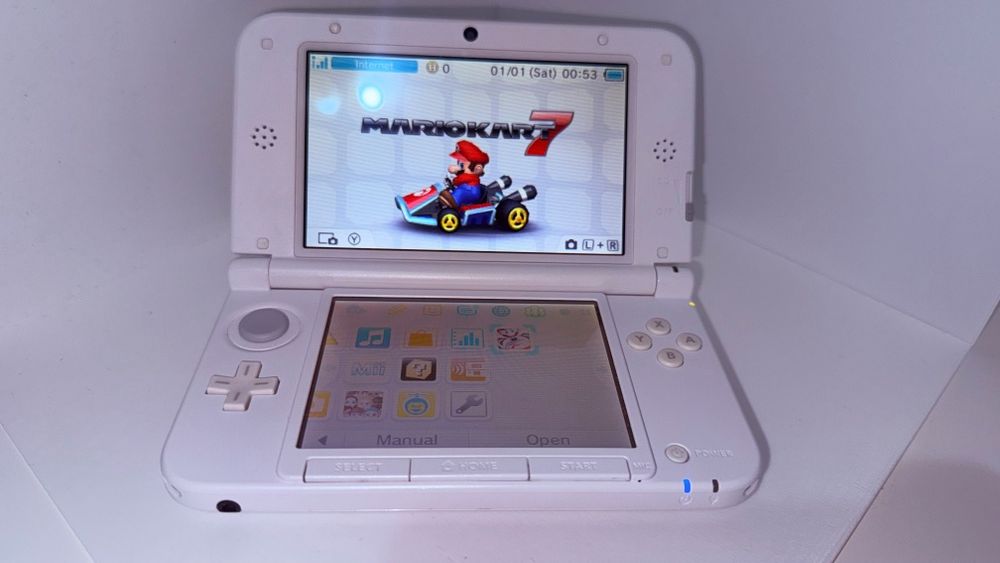 Nintendo 3DS XL Branca - como nova + Cópia Digital de Mario Kart 7