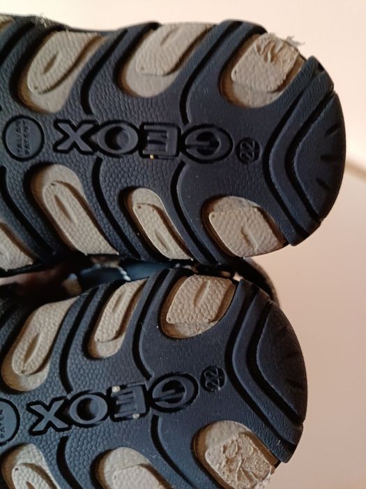 Sandálias Geox tamanho 22