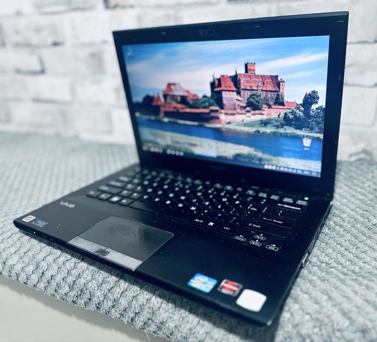 Laptop SONY 13,6” i7 2620M 8Gb RAM 60 GB SSD