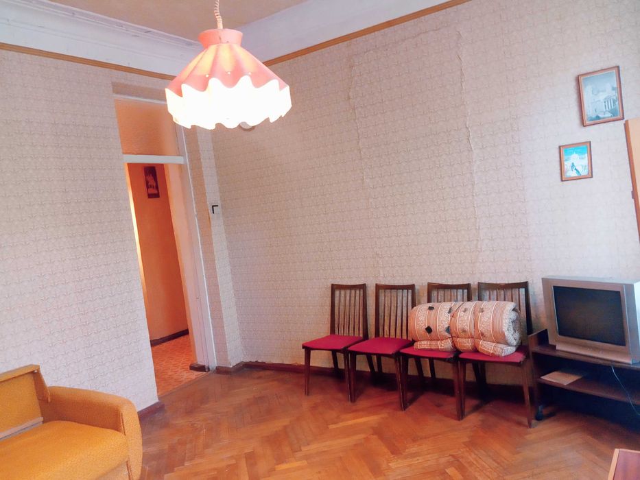 3 К сталінка від власника, тихе місце ,є газ.