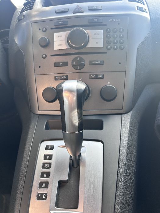 автомобіль  Opel Zafira