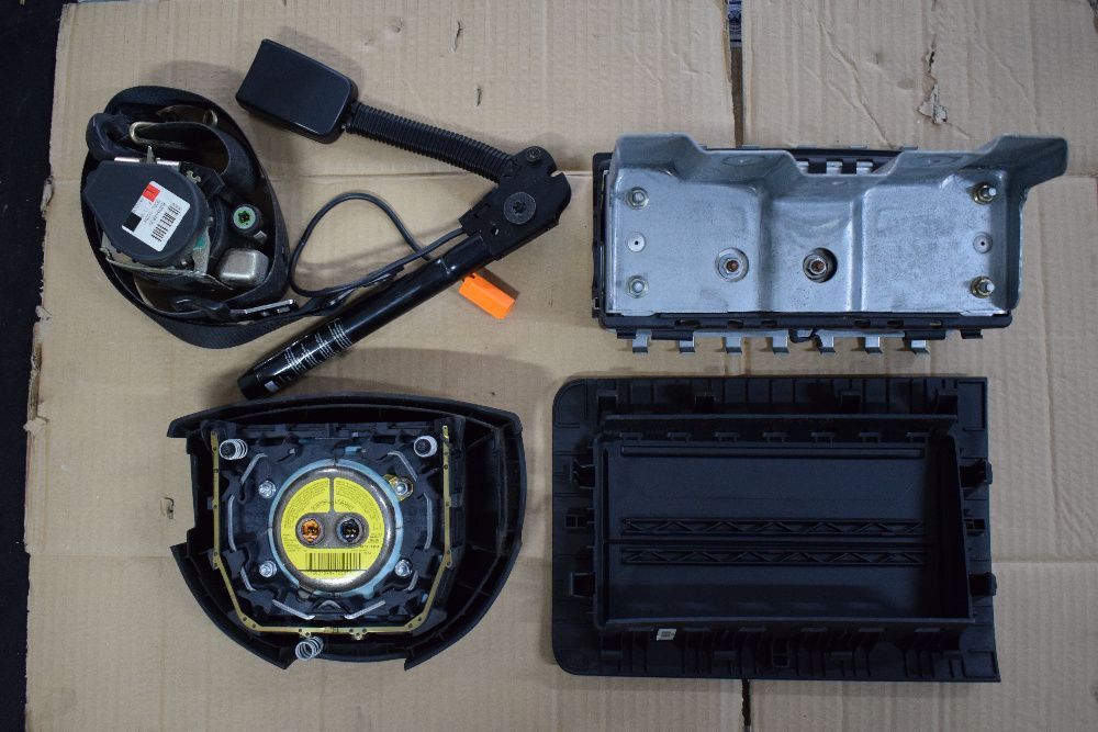 Poduszki air bag napinacz pas klapka Ford Fusion