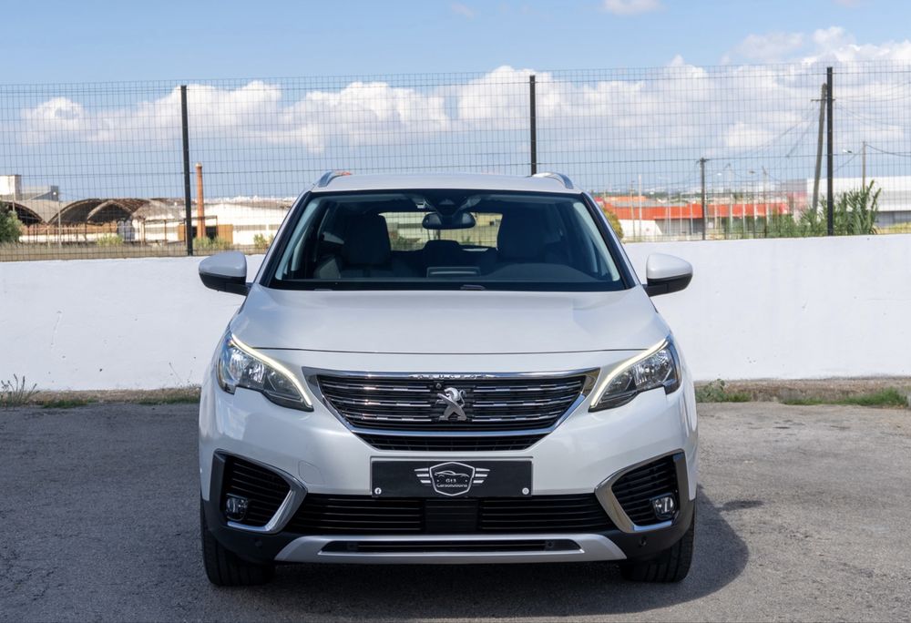Peugeot 5008 — fotografia 2