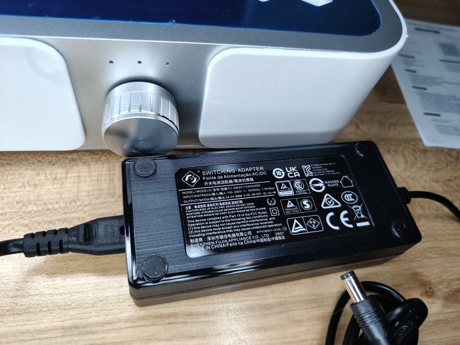 Pochłaniacz pyłu do paznokci / manicure .  Filtry