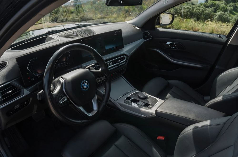 BMW 330 — fotografia 4