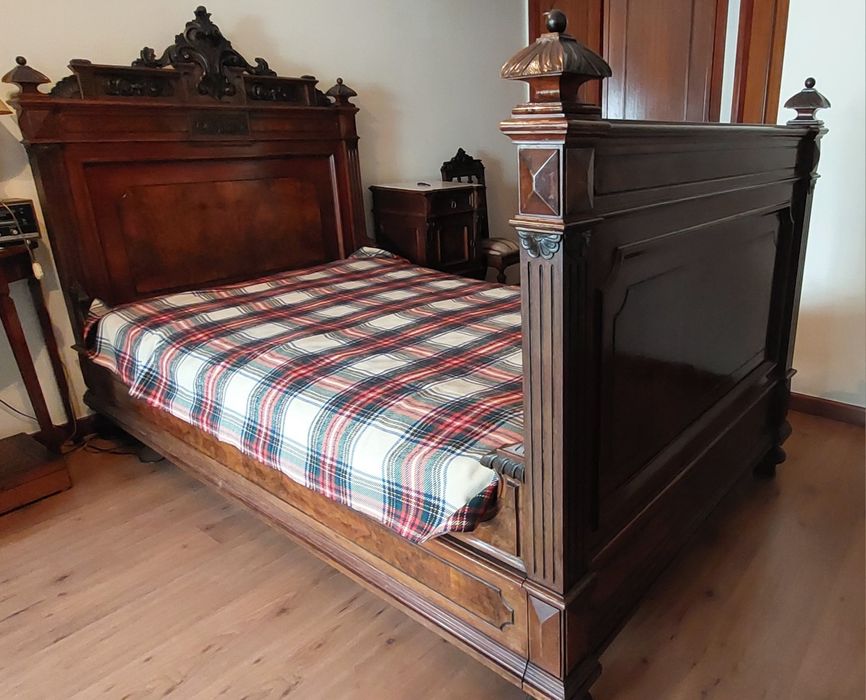 Conjunto de Mobília de Quarto