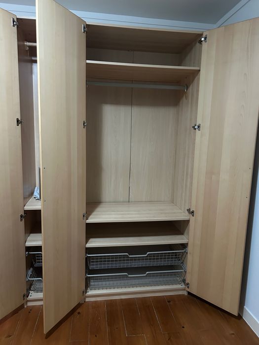 Roupeiro como novo