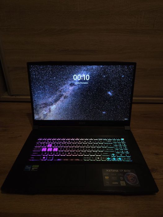Laptop MSI KATANA  B13V RTX 4050