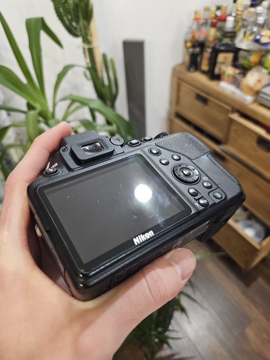 Nikon D3500 + AF-P 18–55 VR – niski przebieg tylko 5476