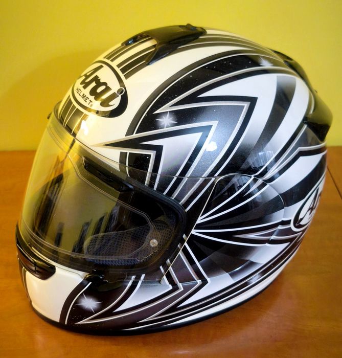Capacete Arai chaser Talon