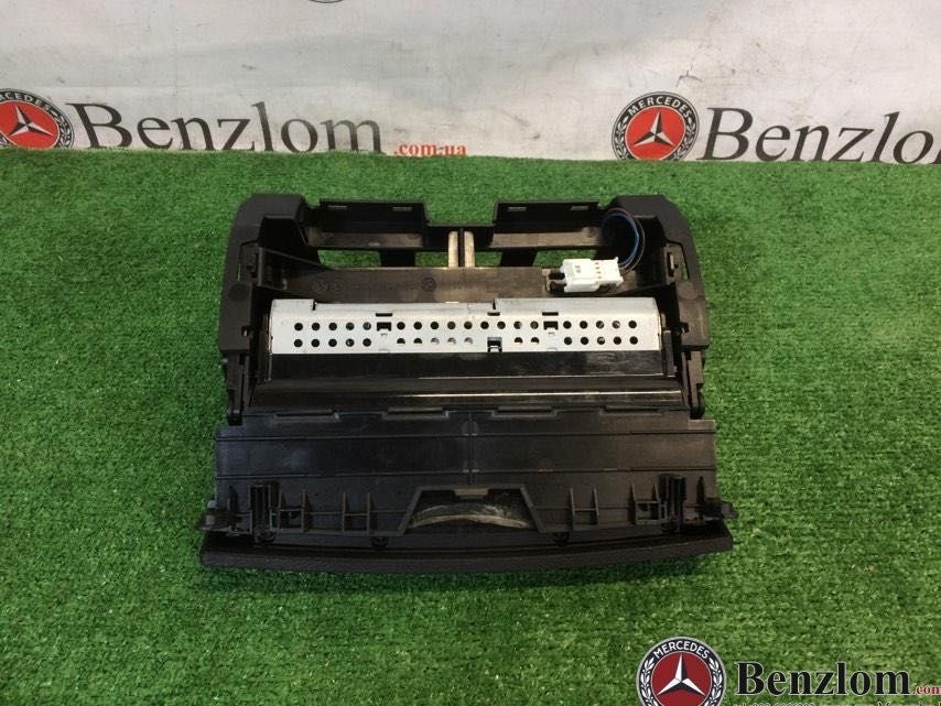 Дисплей консоль навігації Mercedes W204 навигации монитор