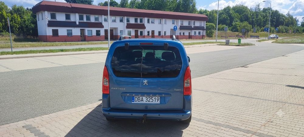 Peugeot Partner Tepee 1.6 HDi 109 KM | Panoramiczny dach | Tempomat | Navi | Hak