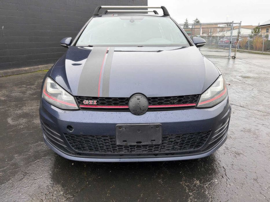 Volkswagen Golf GTI Autobahn 4-Door      2016