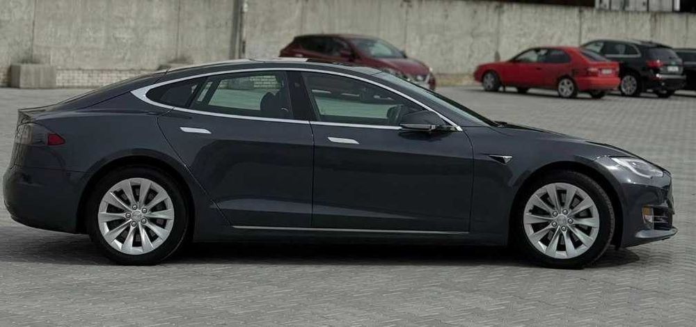 TESLA model s 2018