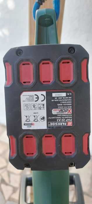 Máquina de cortar relva, Parkside + carregador e 1 bateria