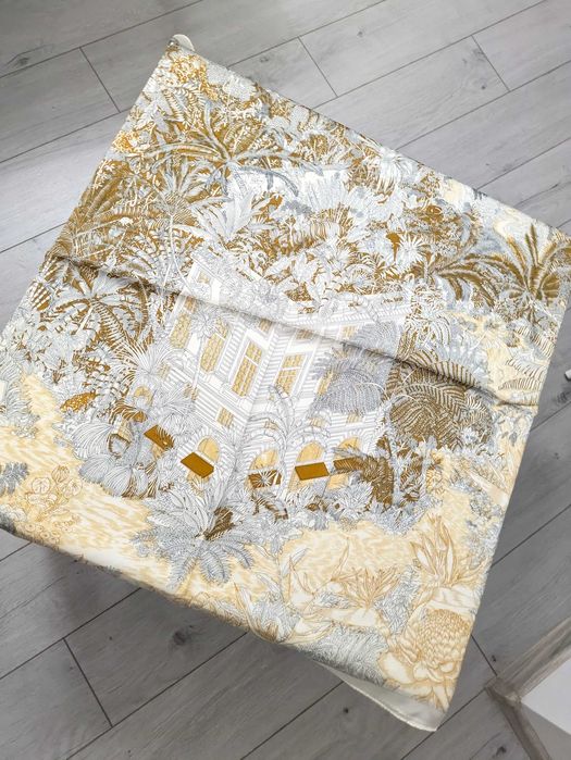 Apaszka old money boho złoty las 70x70 cm