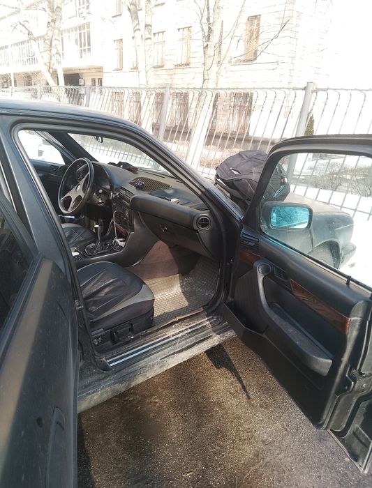 Продам bmw e34  двигатель м50 2,5 бензин,газ