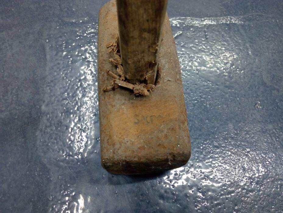 Продам кувалду СССР 5кг