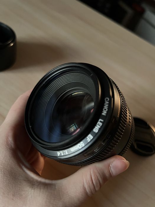 Обьектив Canon 50mm f1.4