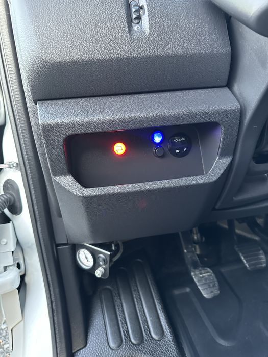 Renault Master TwinCab Гідроборт