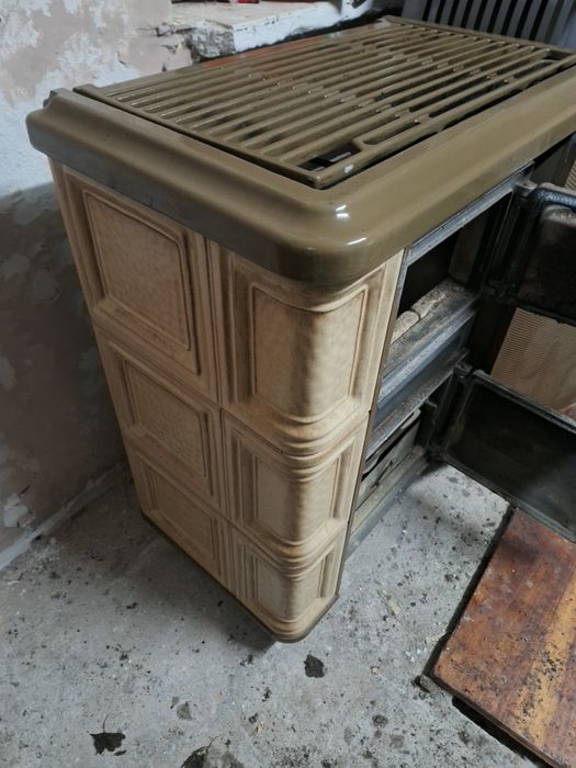 Piec na węgiel I drzewo