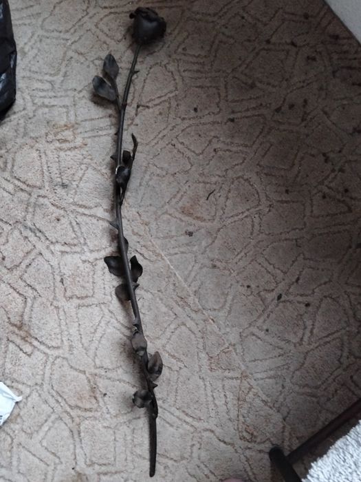 Кована троянда (декор)