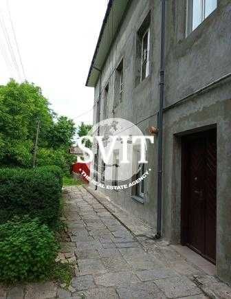 Продам частину двоповерхового будинку