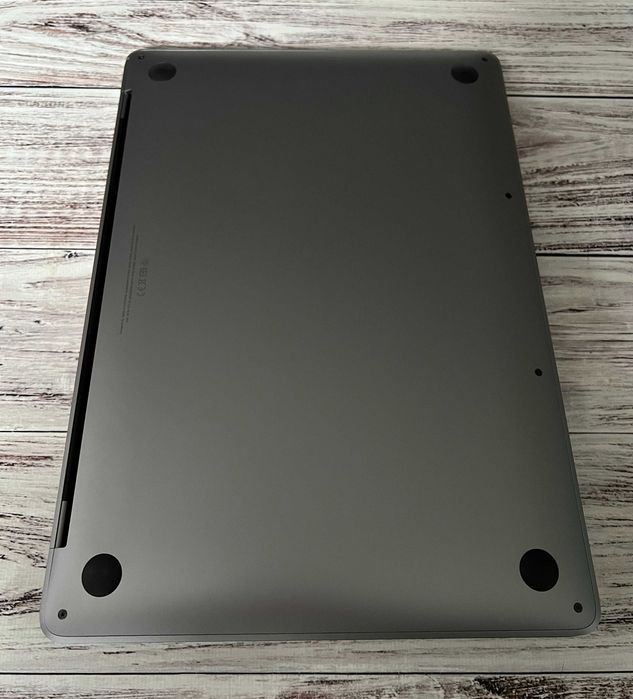 Apple MacBook Pro 2020 13" M1 / 16Gb / SSD 256Gb